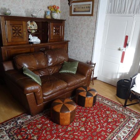 Charming French Cottage-Gite In The Heart Of Quiet Gorron 외부 사진