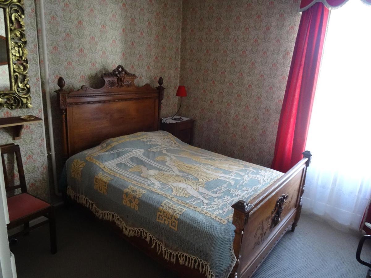 Charming French Cottage-Gite In The Heart Of Quiet Gorron 외부 사진